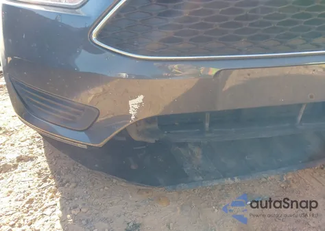 2018 Ford Focus Se z USA, uszkodzony, nr VIN 1FADP3K22JL238290